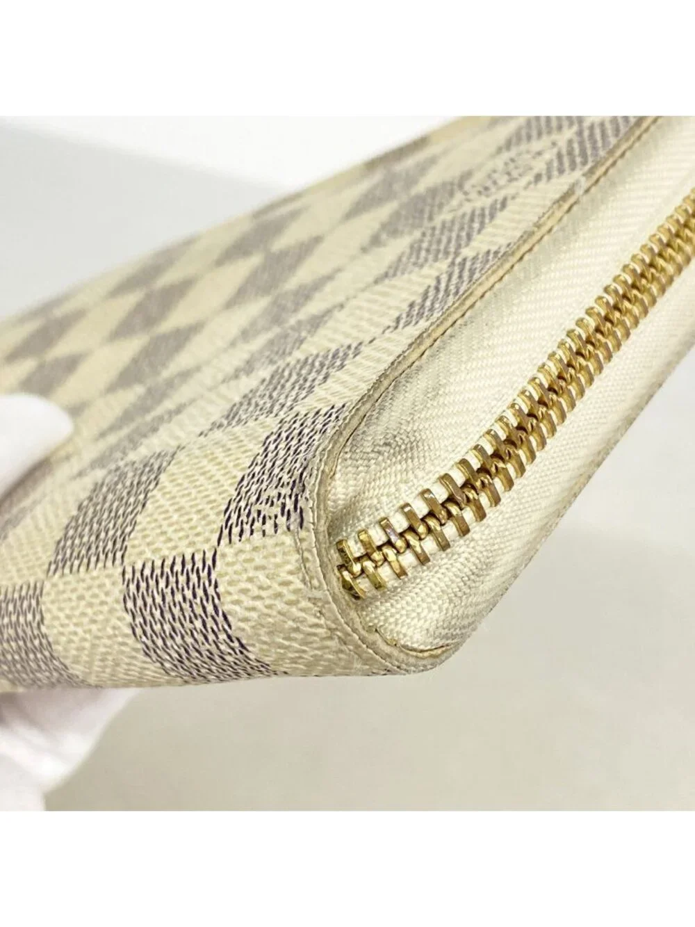 Louis Vuitton Wallet Damier Azur Zippy Organizer White